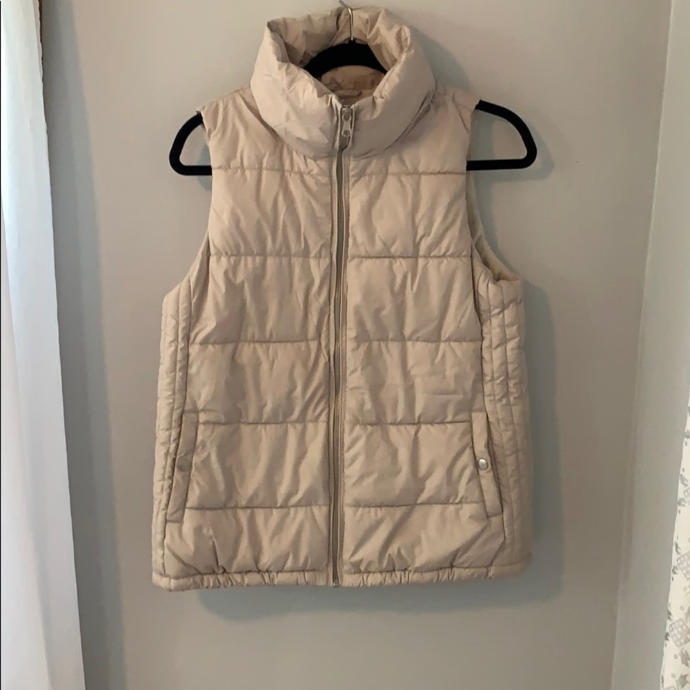 Old Navy Cozy Puffer Vest
